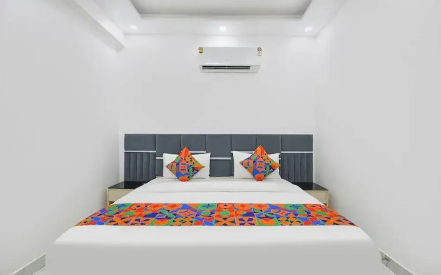 Fabhotel Scorpion Inn