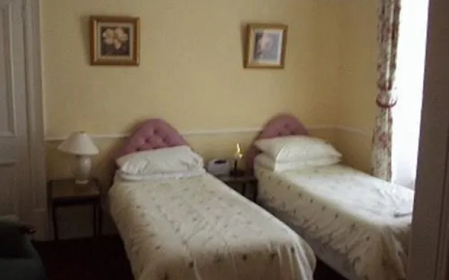 Gardenia Guest House - B&b