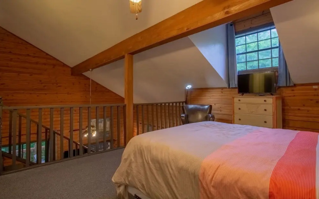 Day Dreamer 2 Bedrooms 2 Bathrooms Cabin
