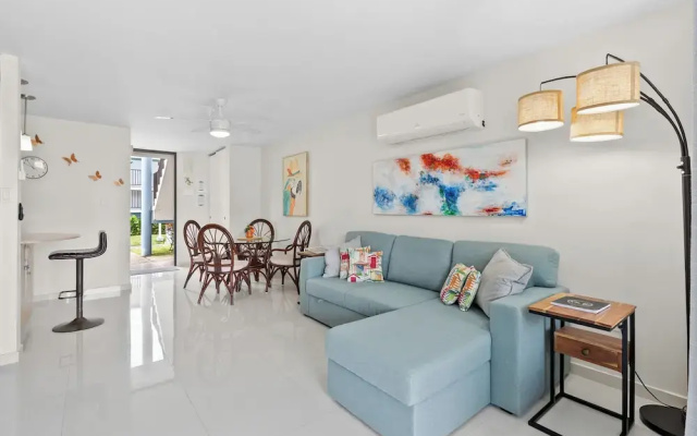 Playas Del Yunque Condo: Pool & Beach Access