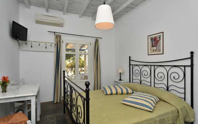 Kalypso Studios & Apartments