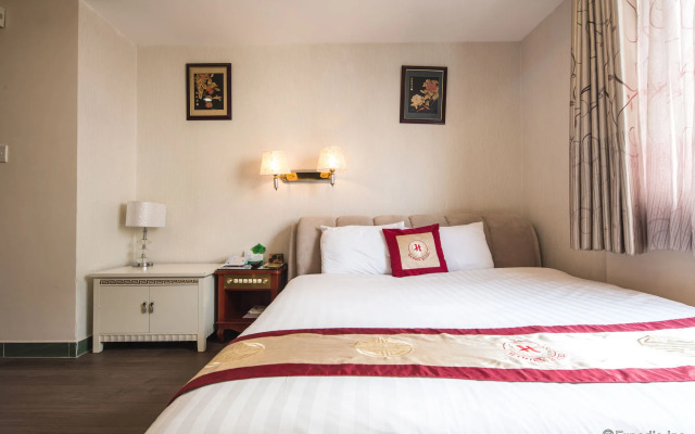 KiN Hotel Ly Tu Trong Edition
