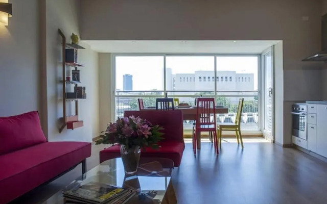 Simple 2BR in Sderot Chen 1 by HolyGuest