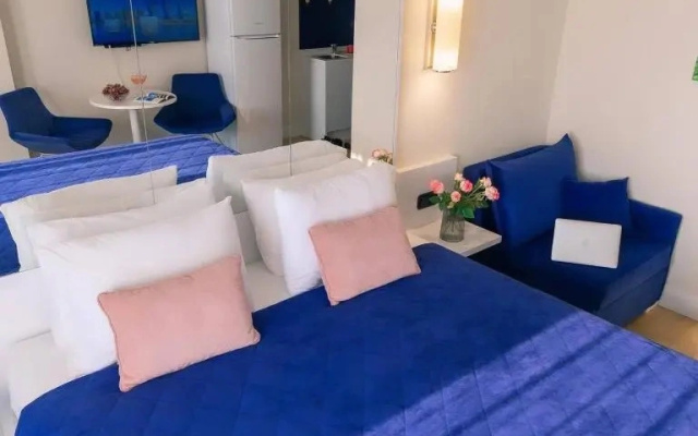 Guest rooms · Batumi — photo 17