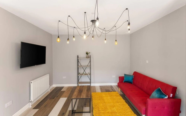 Impeccable 1-bed Apartment in Ebbw Vale, Wales