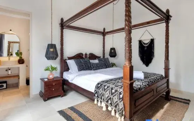 Seminyak Umalas Satu Bali Lux 3BR 9 mins to Beach