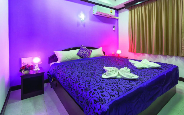 Hotel Grand Orchid Inn