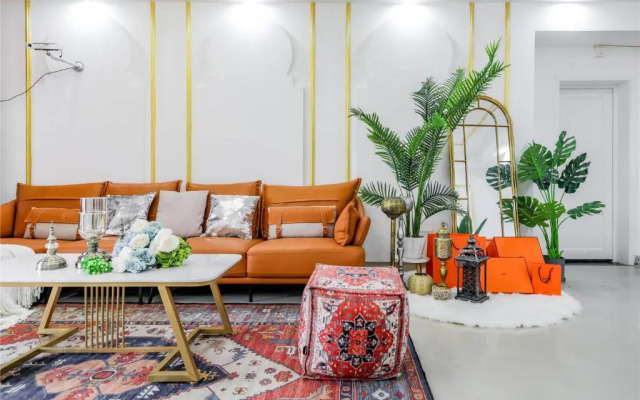 Baihong.Riverview Apartment