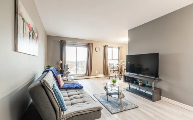Cozy 1BR Apt w King Bed - Near Downtown