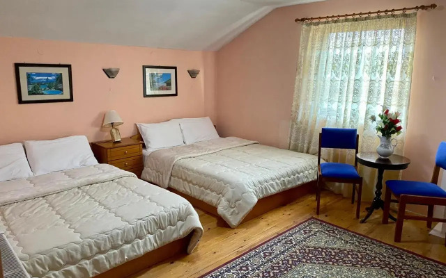 Eleni's Guesthouse