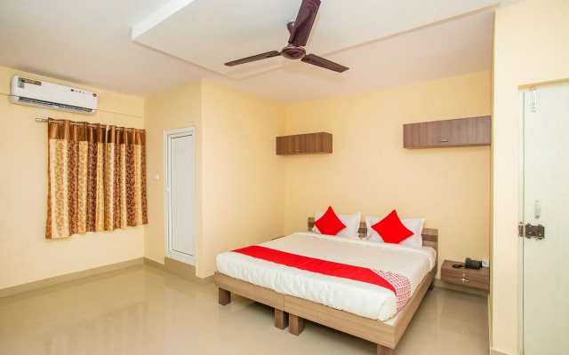 OYO 16803 Hotel Blueberry