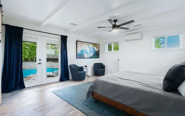 4 Bedroom Near Soco With a Private Pool & Sauna