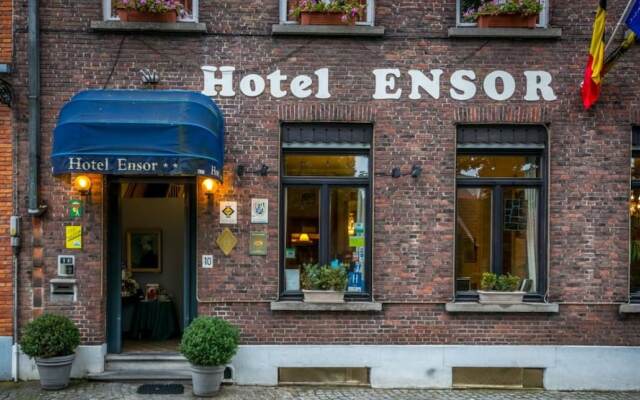 Hotel Ensor вид на фасад
