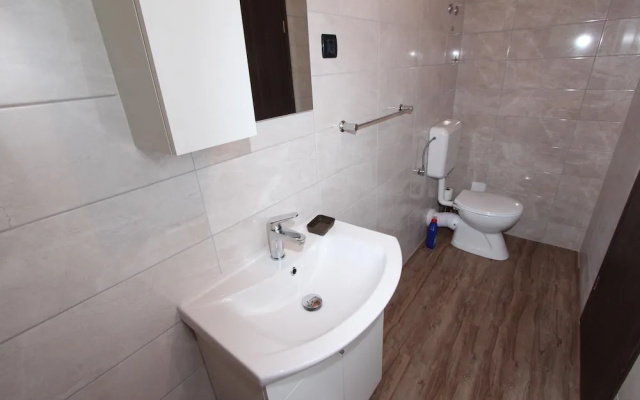 Holiday House Cuvi