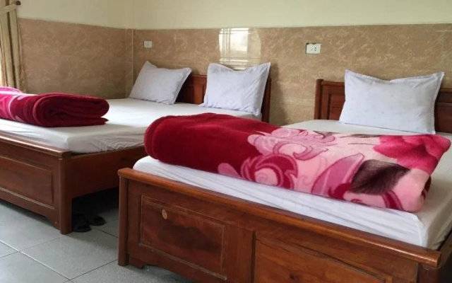 Anh Quan Hotel