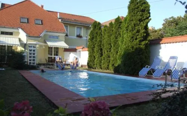 Lux Panzió