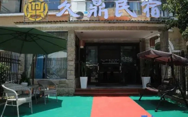 Jiuding Homestay