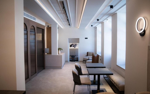 Navria Hotel