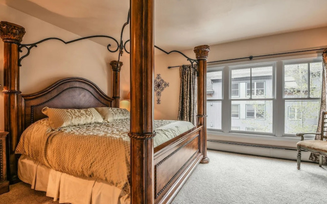 Jack Pine 8013 by SummitCove Vacation Lodging