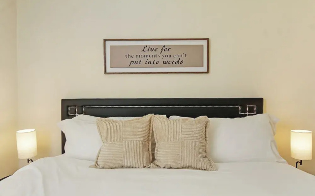 Cozy & Inviting 2BR - Sunnyside 3F
