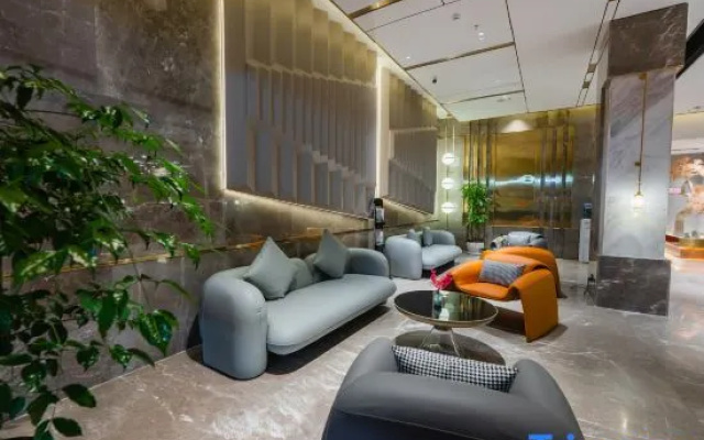 Zhihua Hotel