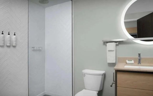 Fairfield Inn & Suites by Marriott Paris