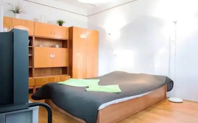 Green Belt Apartment