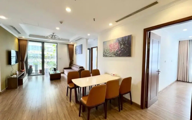 Bom Homestay Vinhomes Times City