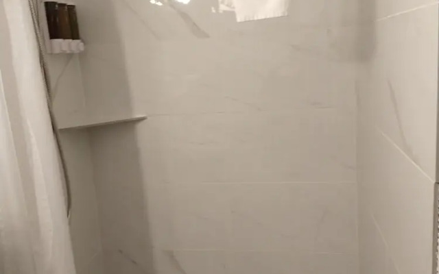 Motel Hibiscus