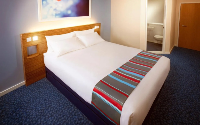 Travelodge Newcastle Whitemare Pool