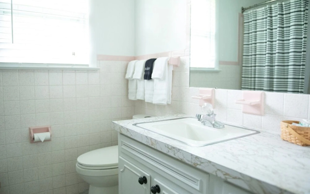 Carriage House Motor Inn