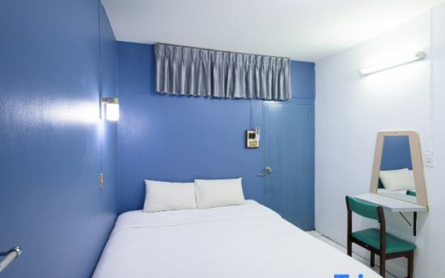 V House Nakhon Hotel