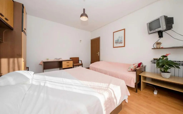 Apartments Marija 2822