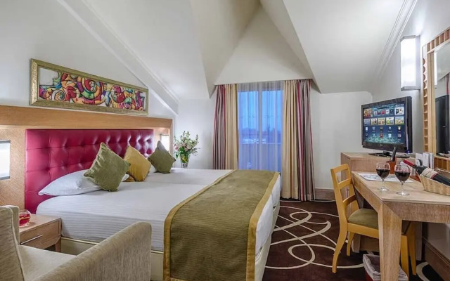 The Nora Hotels Family Club