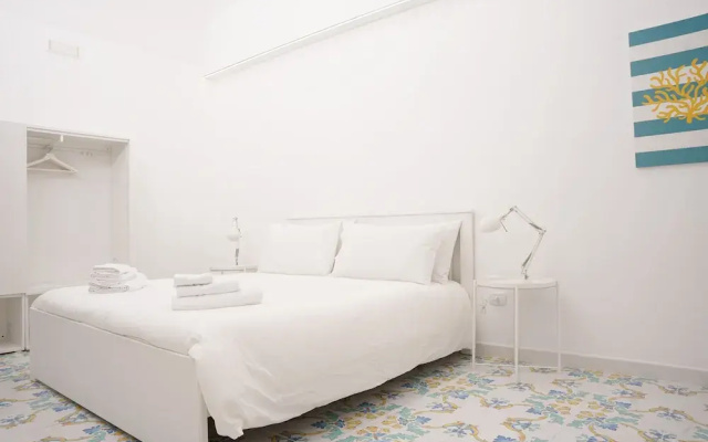 B&B Vesuvius Central