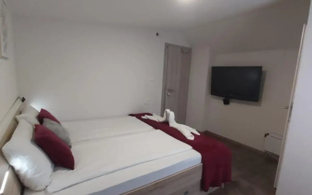 Panda Rooms