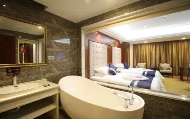 Yongzhou Xiaoxiang Binghu Hotel