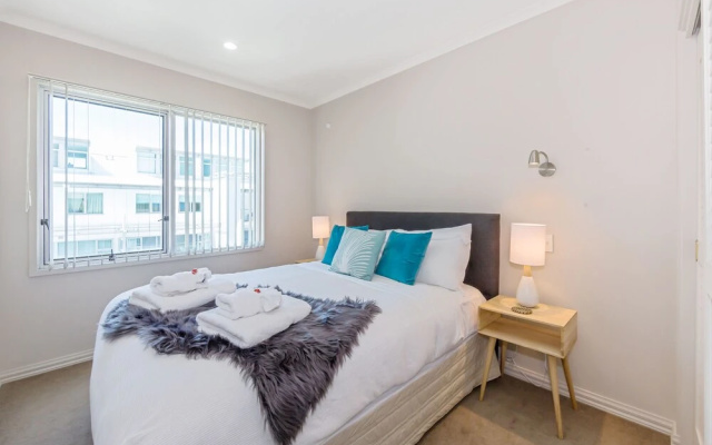 Luxury 3BR Waterfront Penthouse