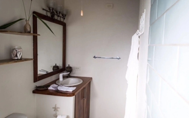 Ten North Tamarindo Beach Hotel