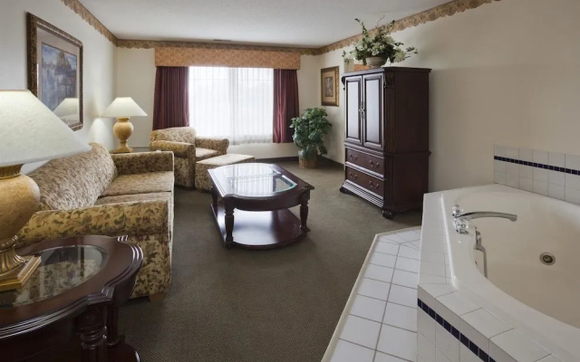 Crossings by GrandStay Inn and Suites