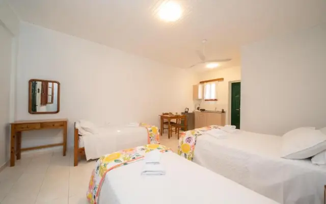 Myrtos View Apartments