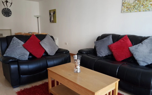 2 Bed 2 Bath City View Apartment