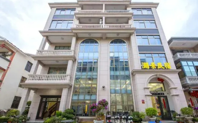 Mengjiao Island Lanjing Homestay (Lianchi Ao Beach Store)