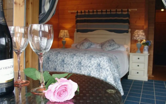 Valley Lodge