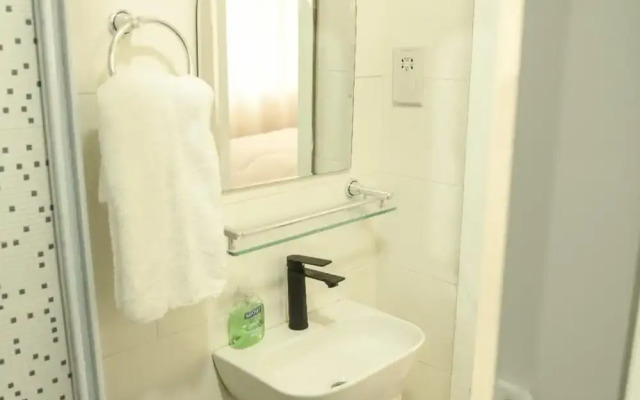 1 Bed Apartment Sleeps 2 -free Parking - Tv & Wifi