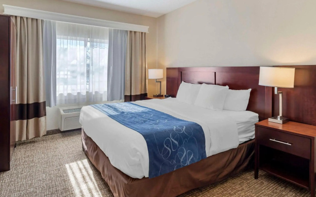 Comfort Suites Normal University area