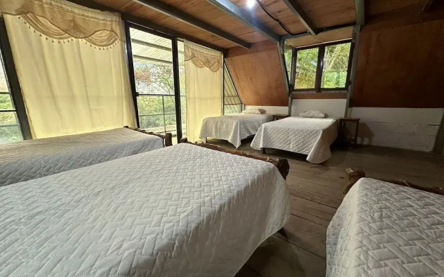Yaxlik River lodge