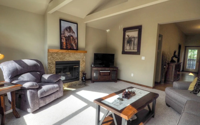 Eagle Pointe - 3 Br Townhouse