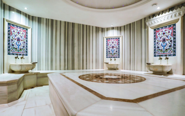 Dragut Point North Hotel