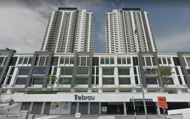 One Tebrau, Scenery Suite by HomestayJB